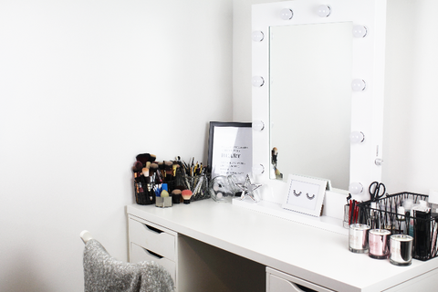 white gloss hollywood mirror with white ikea dressing table