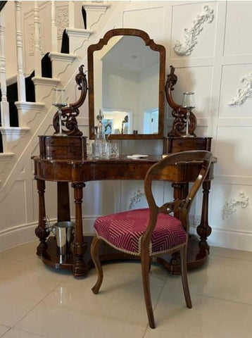 antique dressing table