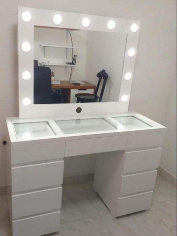 glass top dressing table
