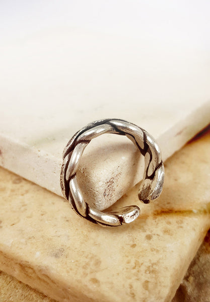 The Fisher Woman's Ring – Belle Âme Boutique