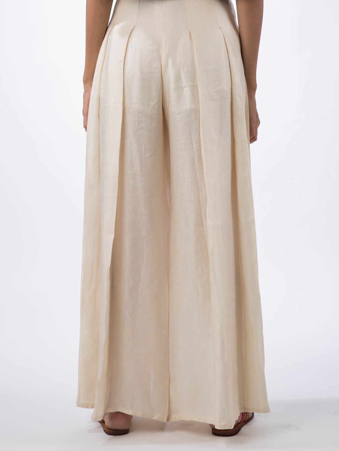 white pleated palazzo pants