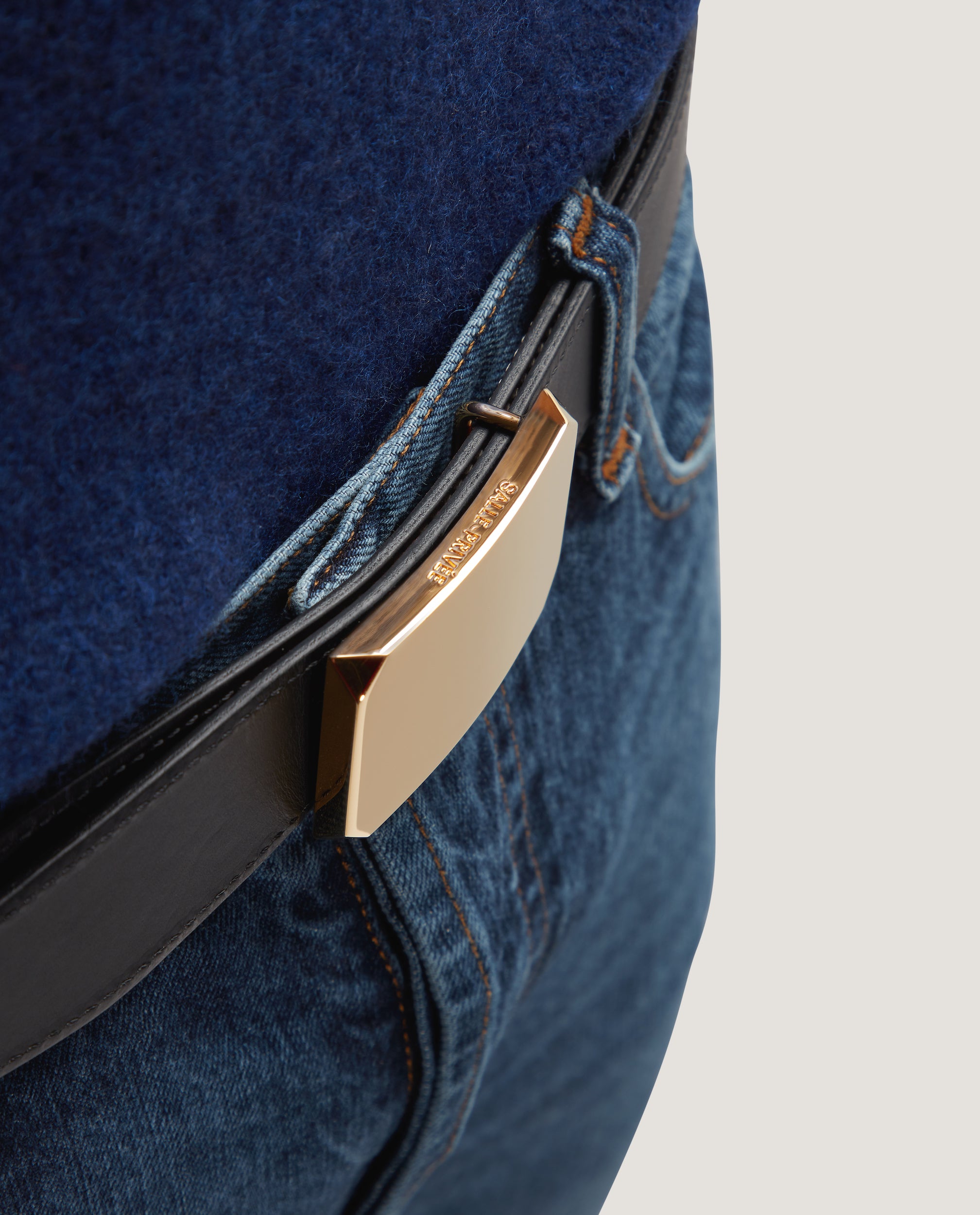 belt with changeable buckle