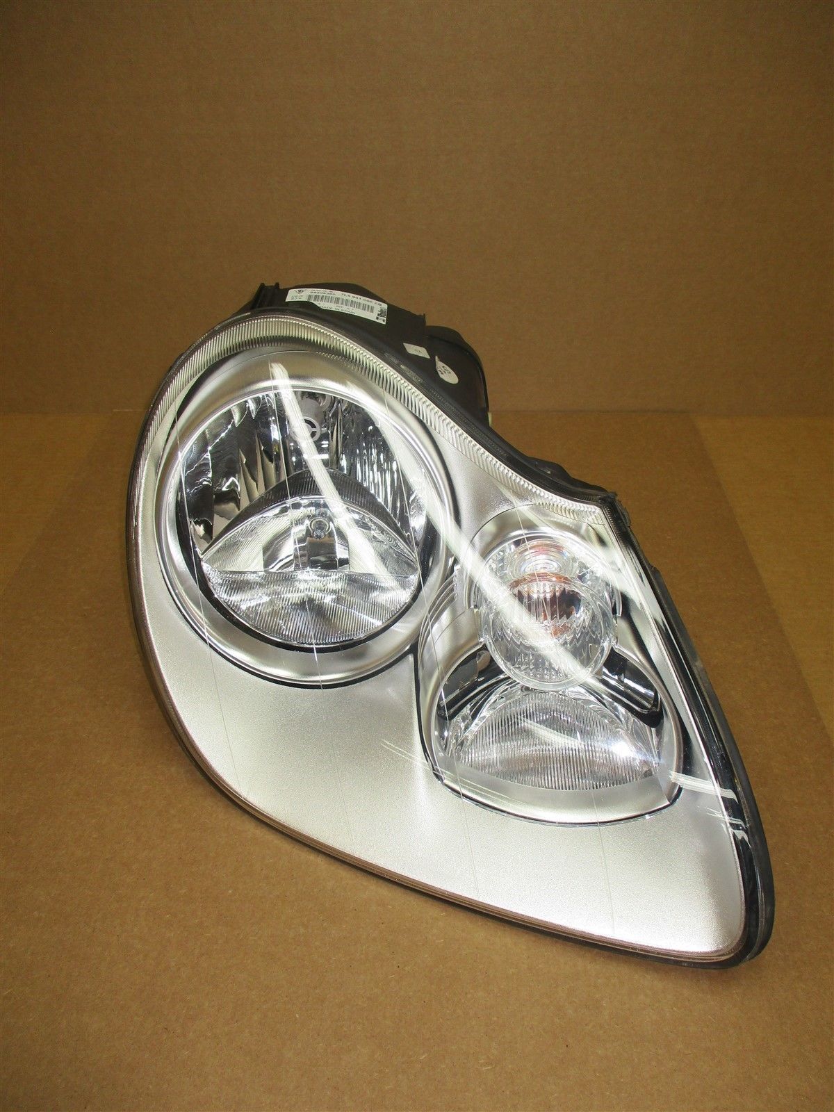 04 Cayenne AWD Porsche 955 R HALOGEN HEADLIGHT HEAD LIGHT