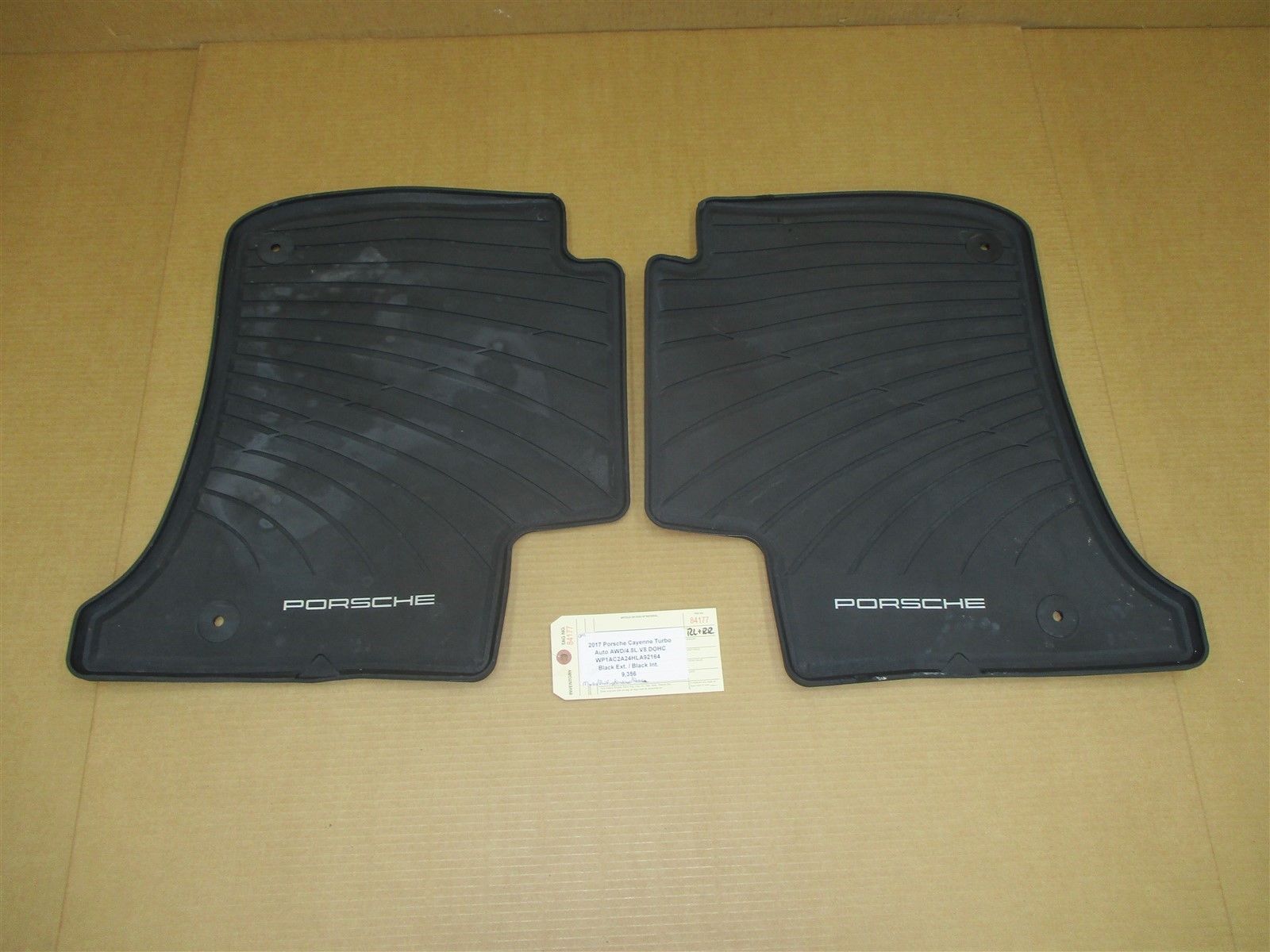 17 Cayenne Turbo Awd Porsche 958 L R Rear Rubber Floor Mats