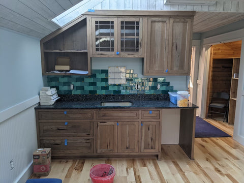 tiling a kitchen backsplash