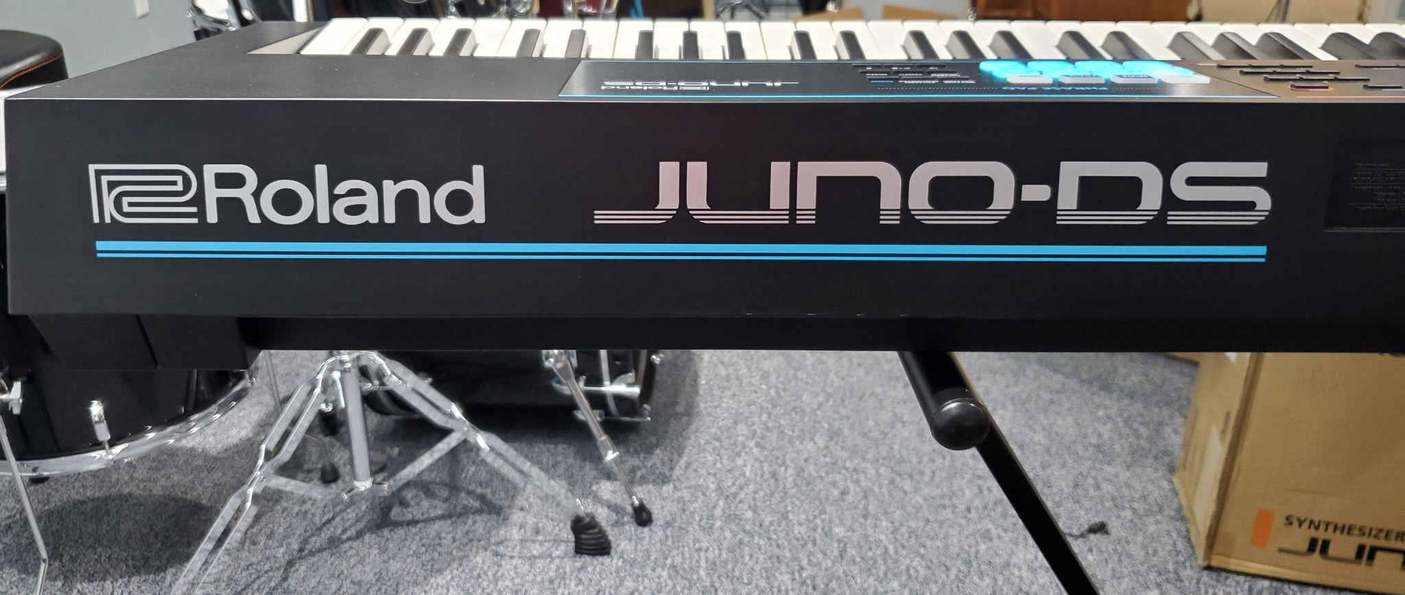 roland juno g keyboard for sale