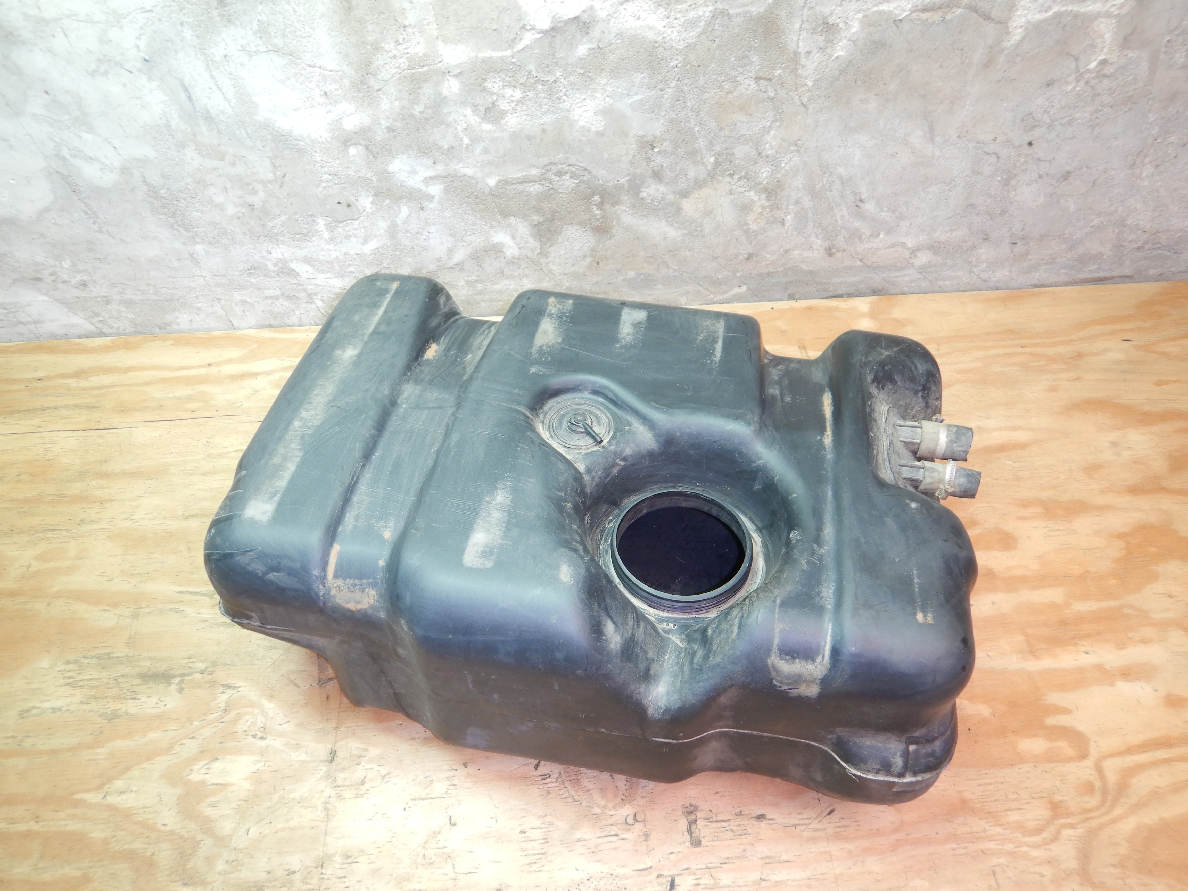 2004 jeep grand cherokee fuel tank removal
