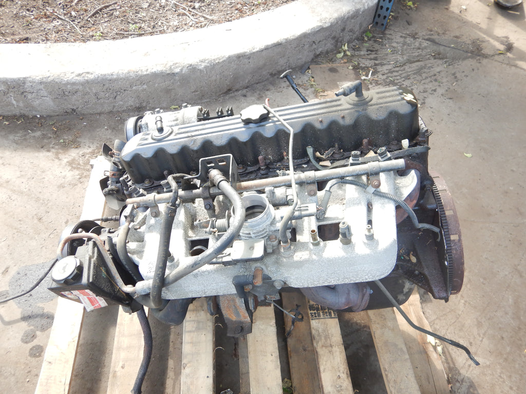 Introducir 55+ imagen 1995 jeep wrangler 6 cylinder engine for sale