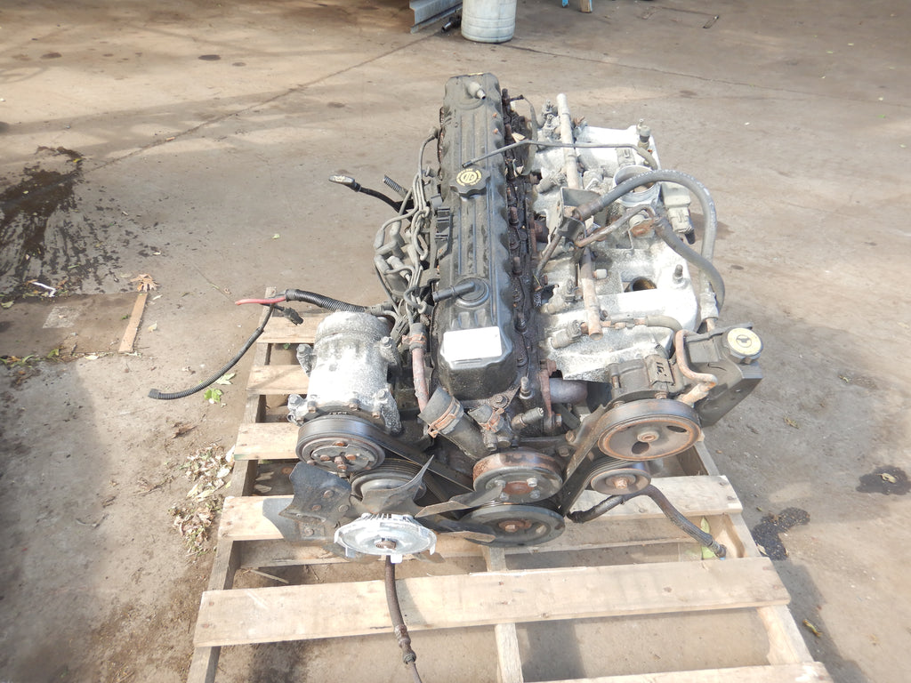 91-95 Wrangler YJ Cherokee XJ Grand ZJ  Engine Motor 130K FREIGHT –  DeadJeep