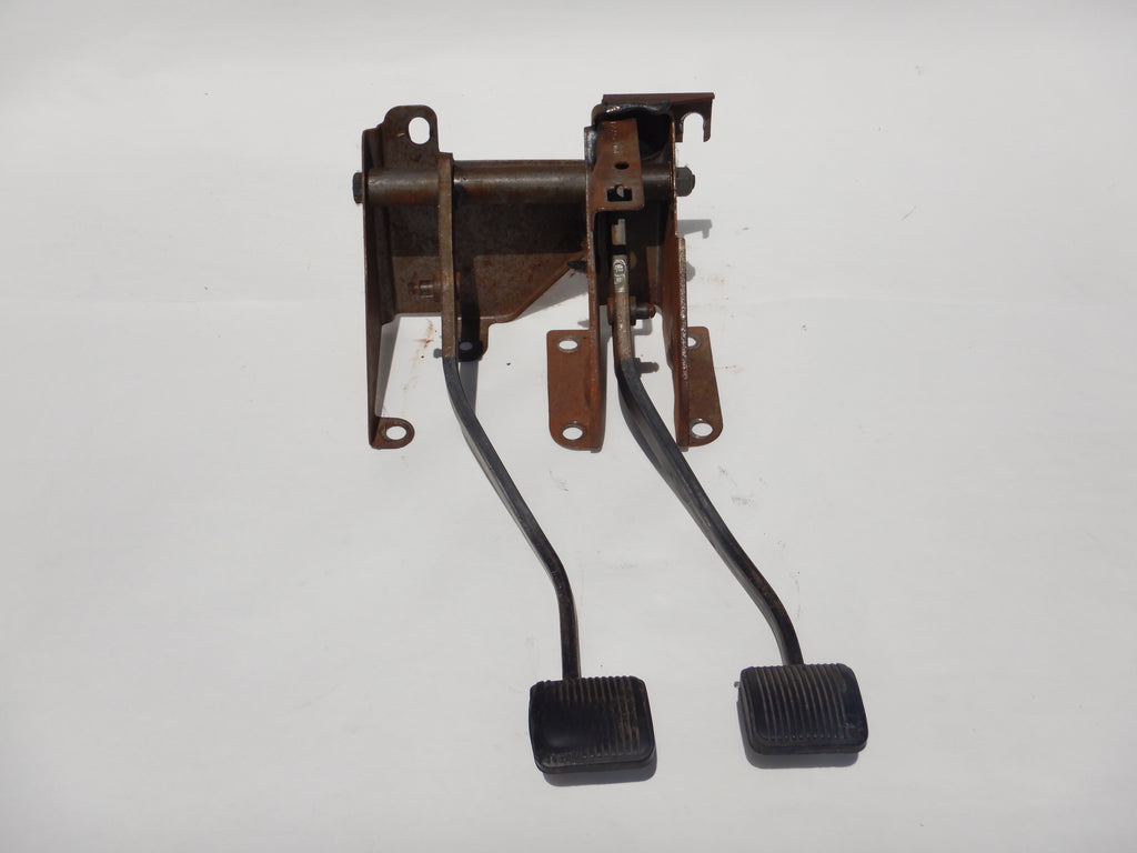 97-06 Wrangler TJ Standard Clutch Brake Pedal Assembly 52128017AB 5212 –  DeadJeep