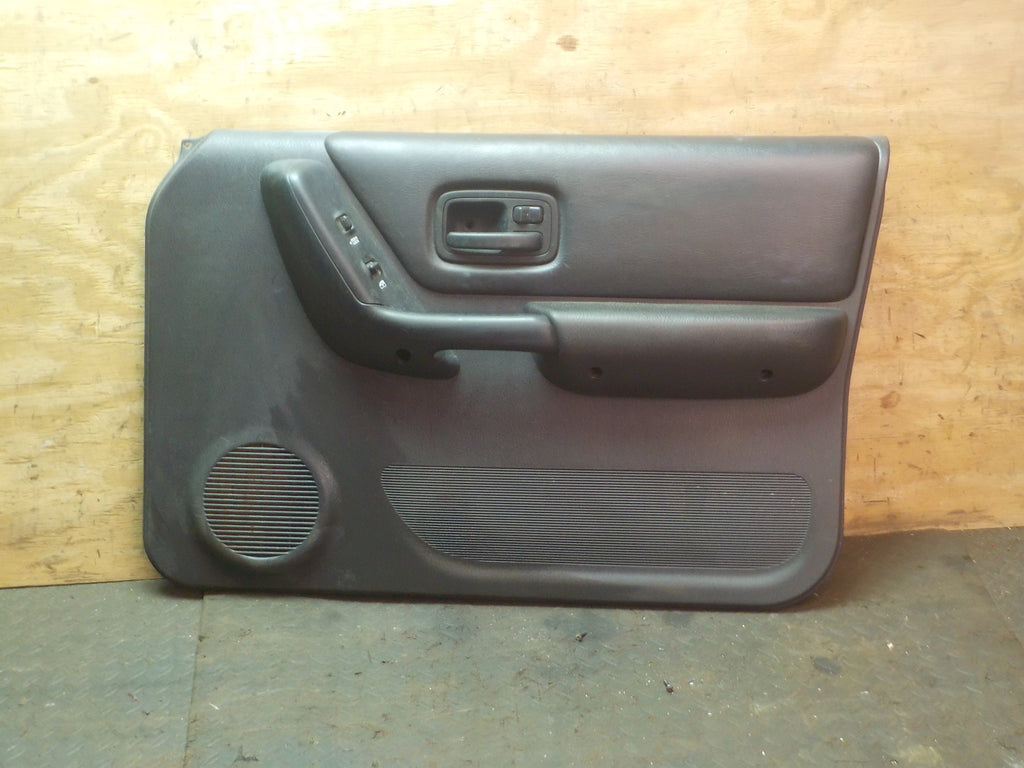 97-01 Cherokee XJ Passenger Front Interior Door Panel Agate – DeadJeep