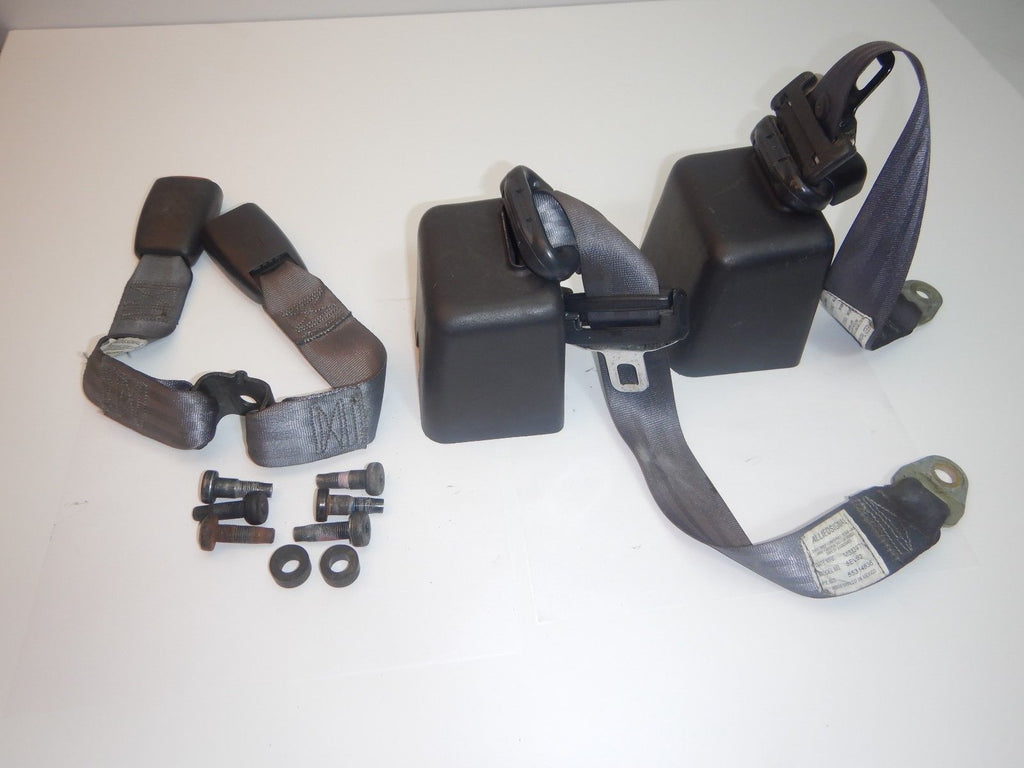 1995 Jeep Wrangler Rear Seat Belts