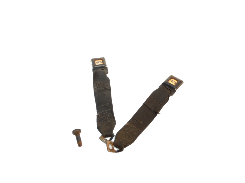 Arriba 78+ imagen jeep wrangler rear seat belt female