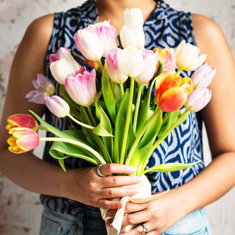 Woman tulips