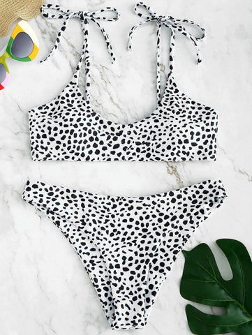 Women's Swimwear – Buy Bikinis, One-Piece Swimwear, Cover-Ups | Zorket ...