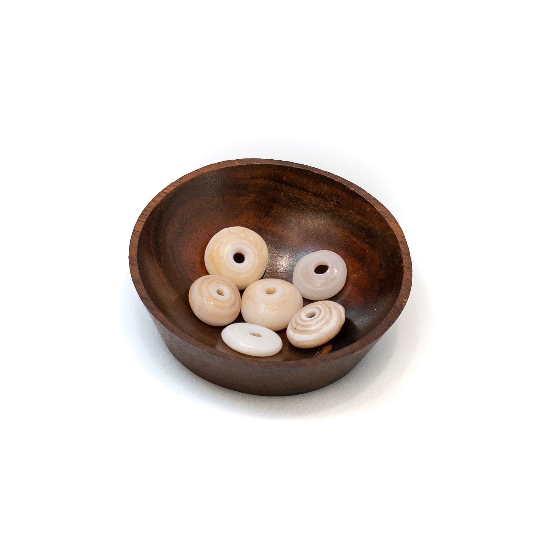 Hawaiian Puka Shell Mix (10 - 15mm) - 6 pcs. (P465)
