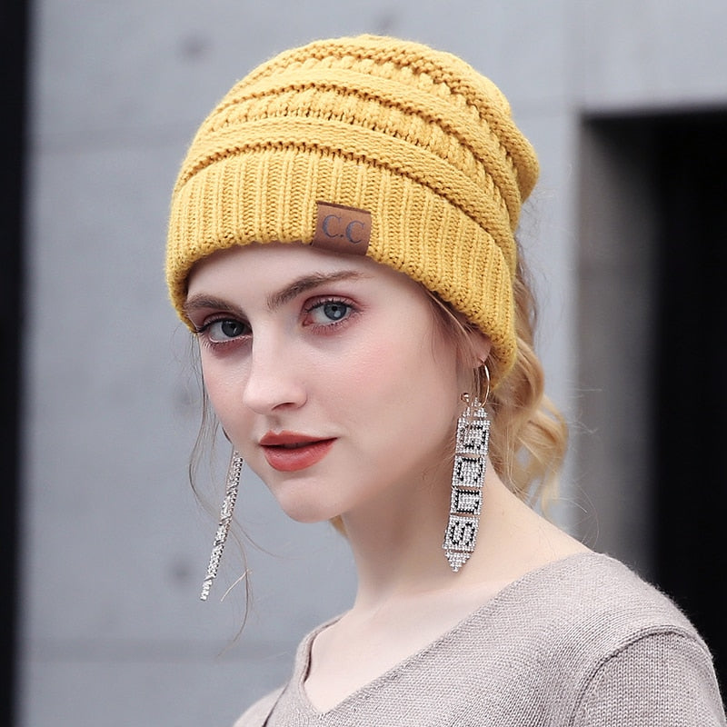 ponytail knit hat