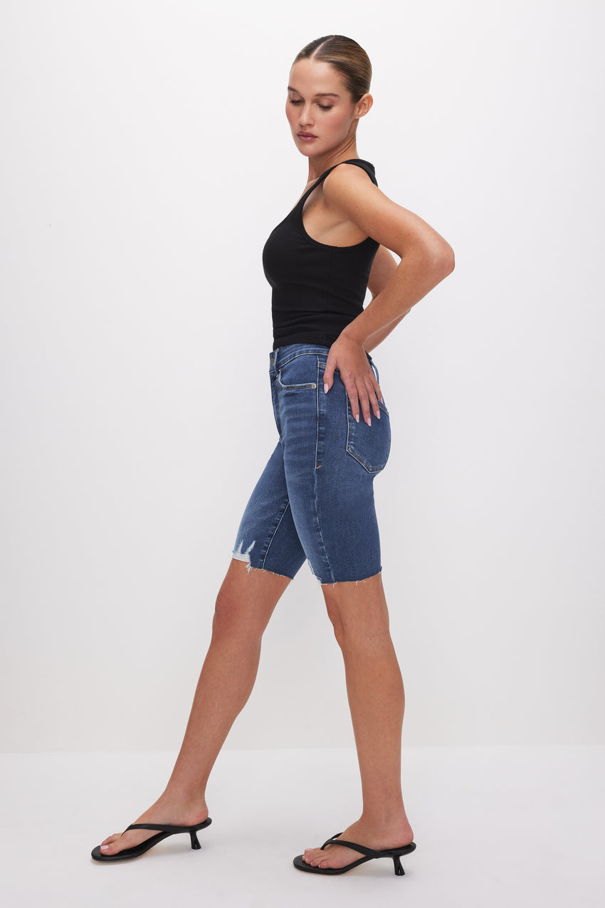 ALWAYS FITS GOOD LEGS BERMUDA SHORTS | INDIGO520 View 3 - model: Size 0 |