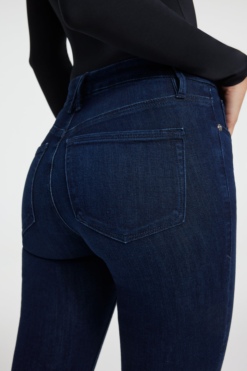 GOOD LEGS STRAIGHT JEANS | BLUE224 View 3 - model: Size 0 |