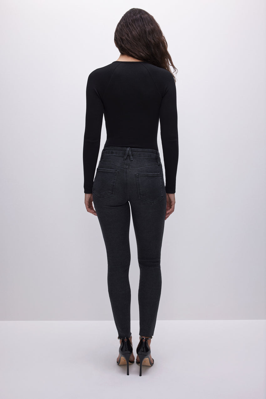 GOOD LEGS SKINNY JEANS | BLACK184 View 3 - model: Size 0 |