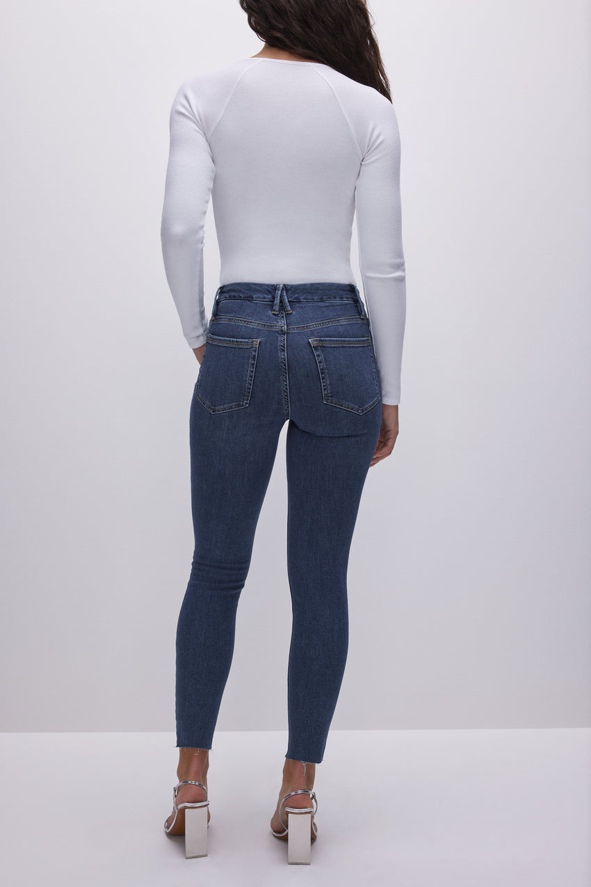 GOOD LEGS SKINNY CROPPED JEANS | BLUE835 View 3 - model: Size 0 |