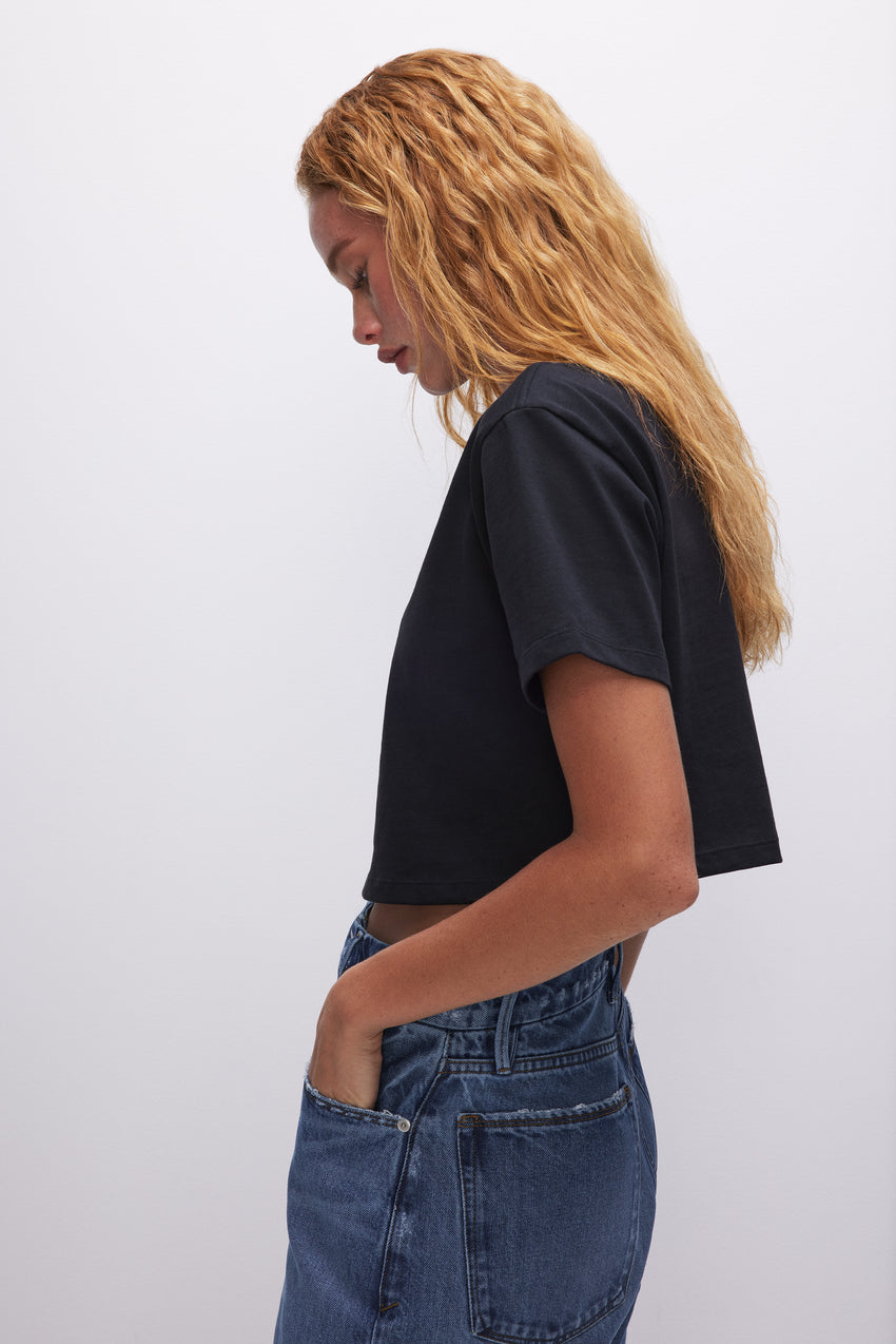 COTTON CROPPED TEE | BLACK001 View 4 - model: Size 0 |