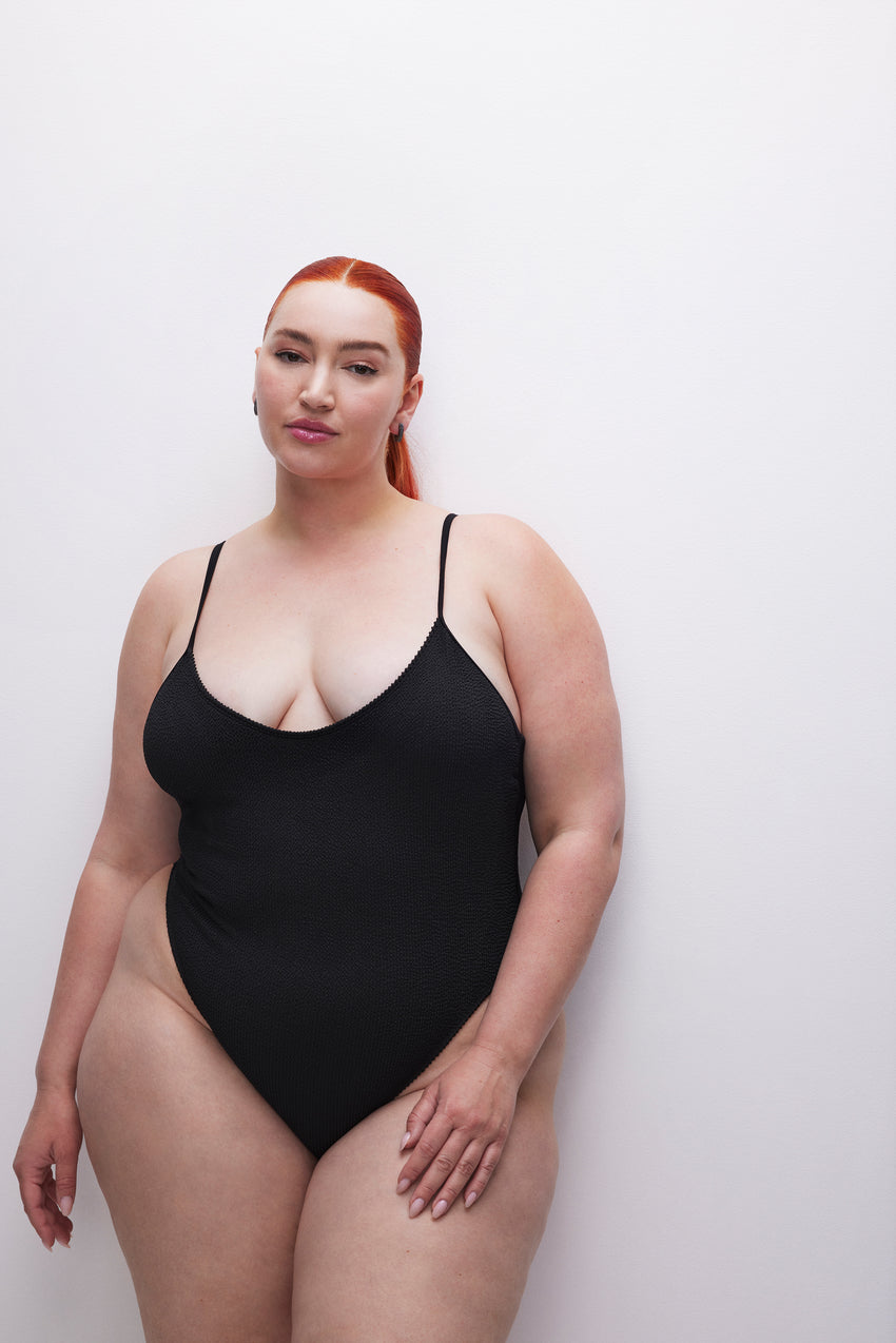 ALWAYS FITS ONE-PIECE SWIMSUIT | BLACK001 View 0 - model: Size 16 |