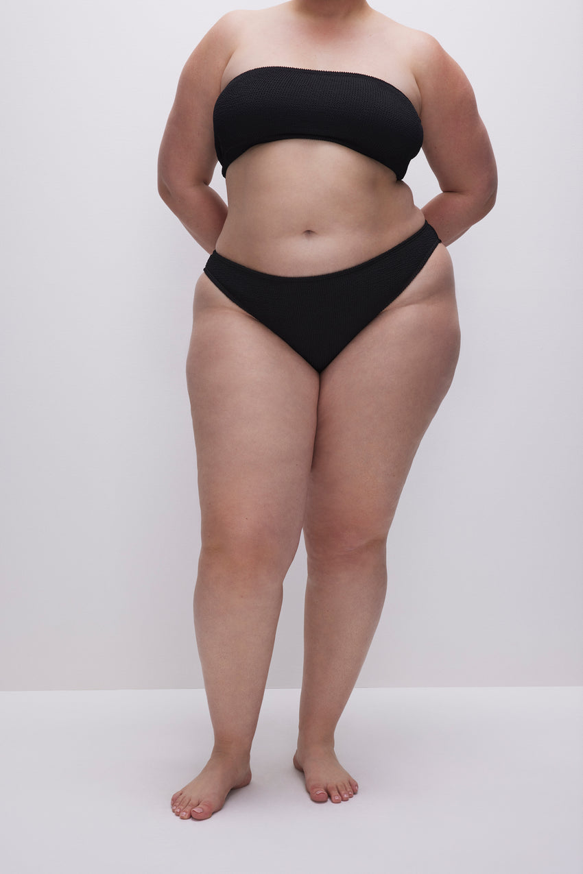 ALWAYS FITS CLASSIC BIKINI BOTTOM | BLACK001 View 1 - model: Size 16 |