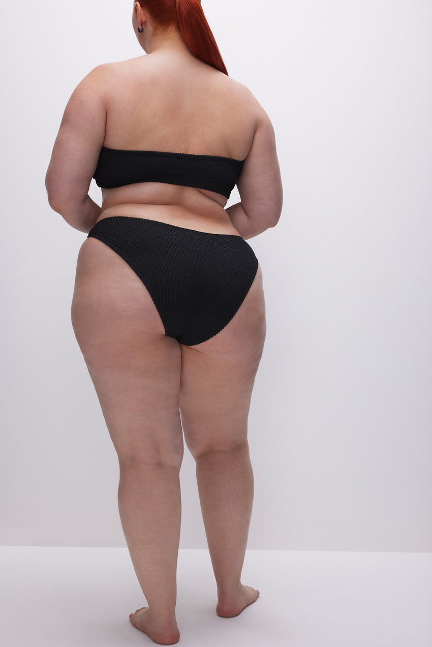 ALWAYS FITS CLASSIC BIKINI BOTTOM | BLACK001 View 3 - model: Size 16 |