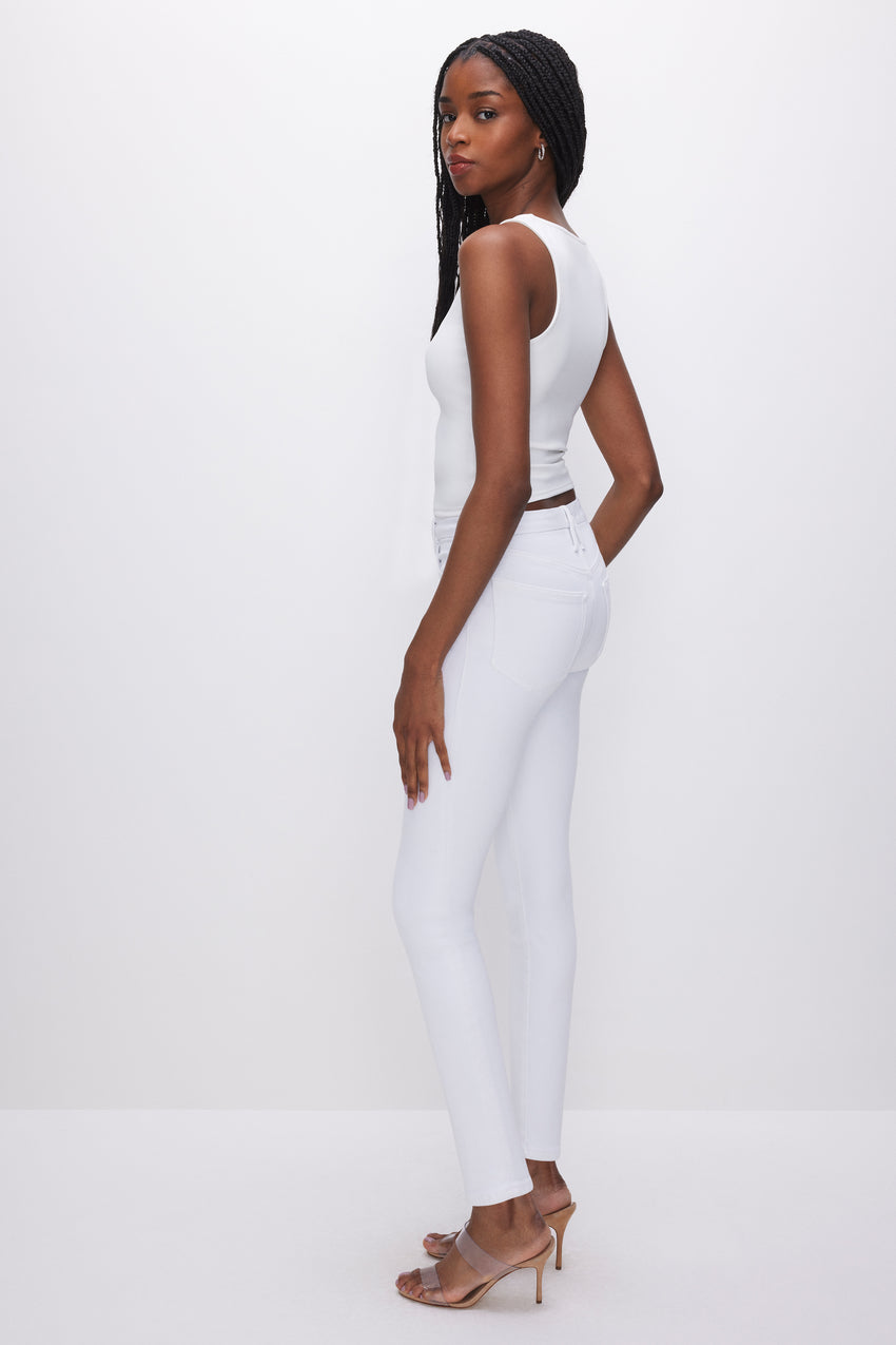 GOOD LEGS SKINNY LIGHT COMPRESSION JEANS | WHITE001 View 2 - model: Size 0 |