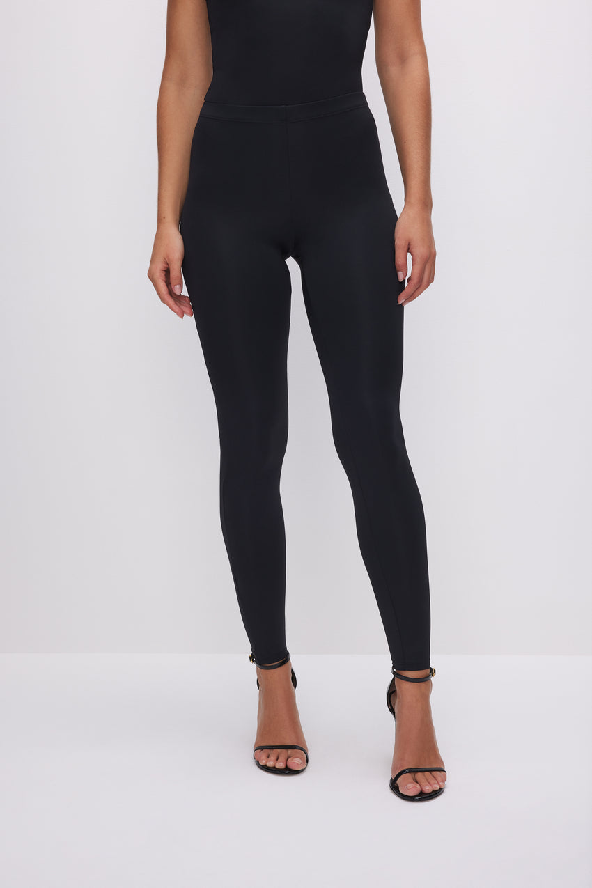 SCUBA PULL-ON LEGGINGS | BLACK001 View 0 - model: Size 0 |