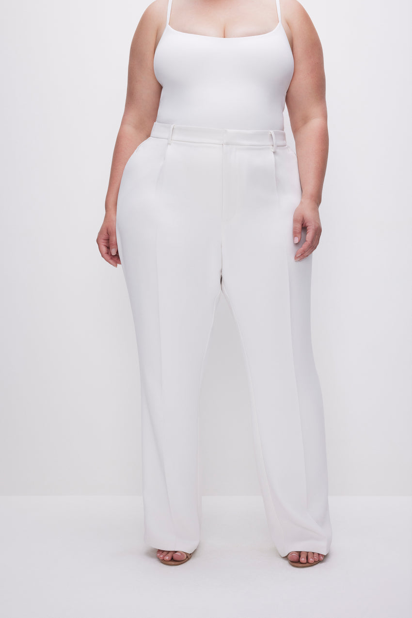 LUXE SUITING COLUMN TROUSERS | IVORY001 View 5 - model: Size 16 |
