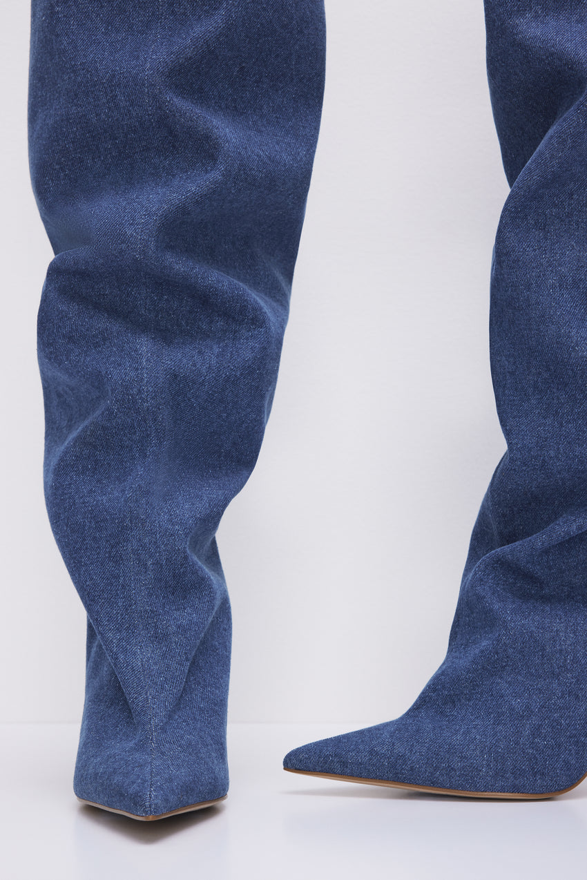 SLOUCHY BOOT | BLUE DENIM002 View 4 - model: Size 0 |