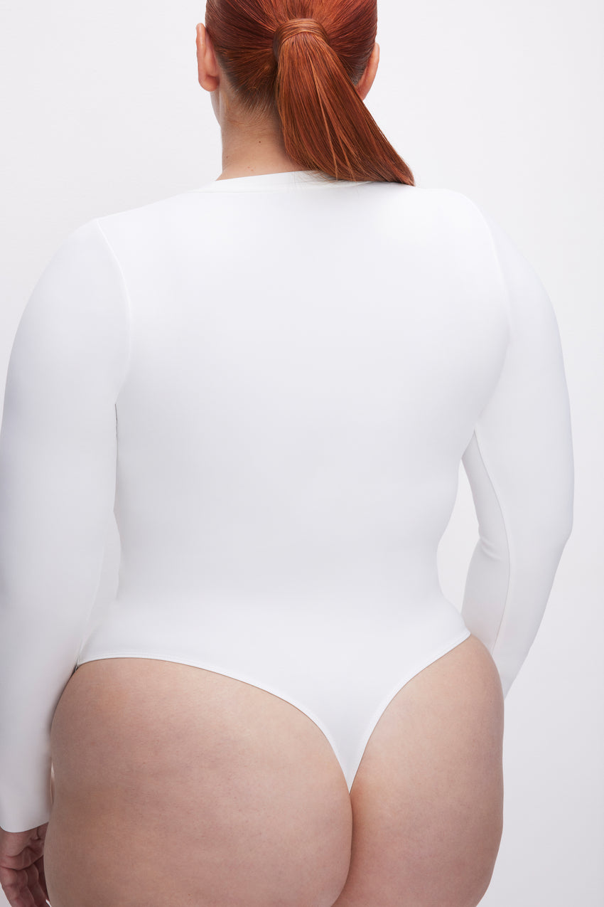 SCUBA CREWNECK BODYSUIT | WHITE001 View 9 - model: Size 16 |