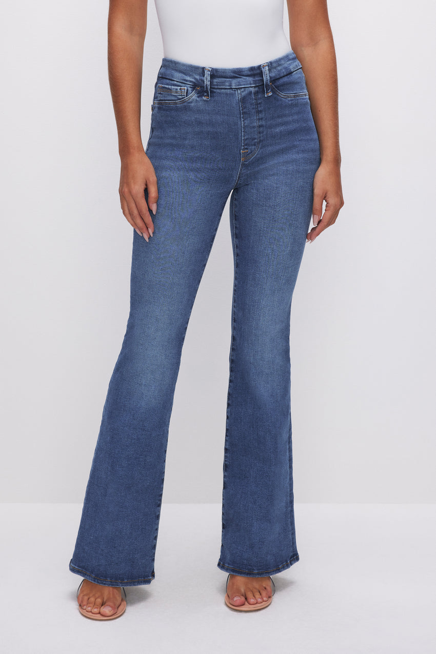 POWER STRETCH PULL-ON FLARE JEANS | INDIGO490 View 2 - model: Size 0 |