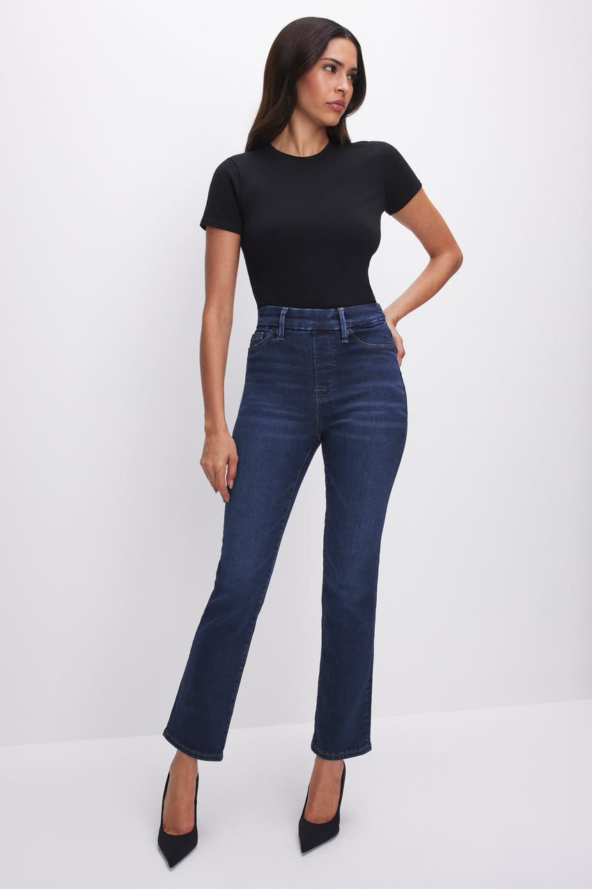 POWER STRETCH PULL-ON STRAIGHT JEANS | INDIGO491 View 2 - model: Size 0 |