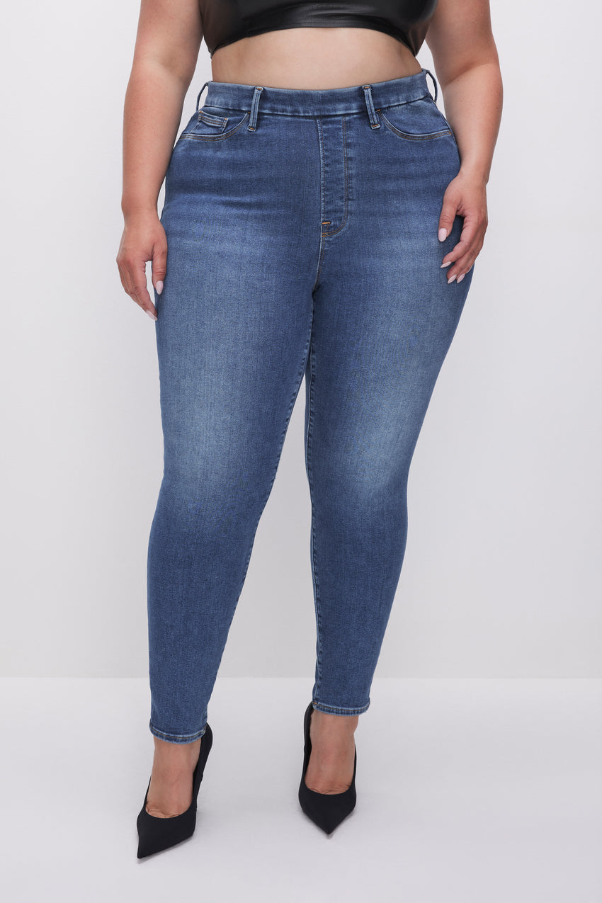 POWER STRETCH PULL-ON SKINNY JEANS | INDIGO490 View 10 - model: Size 16 |