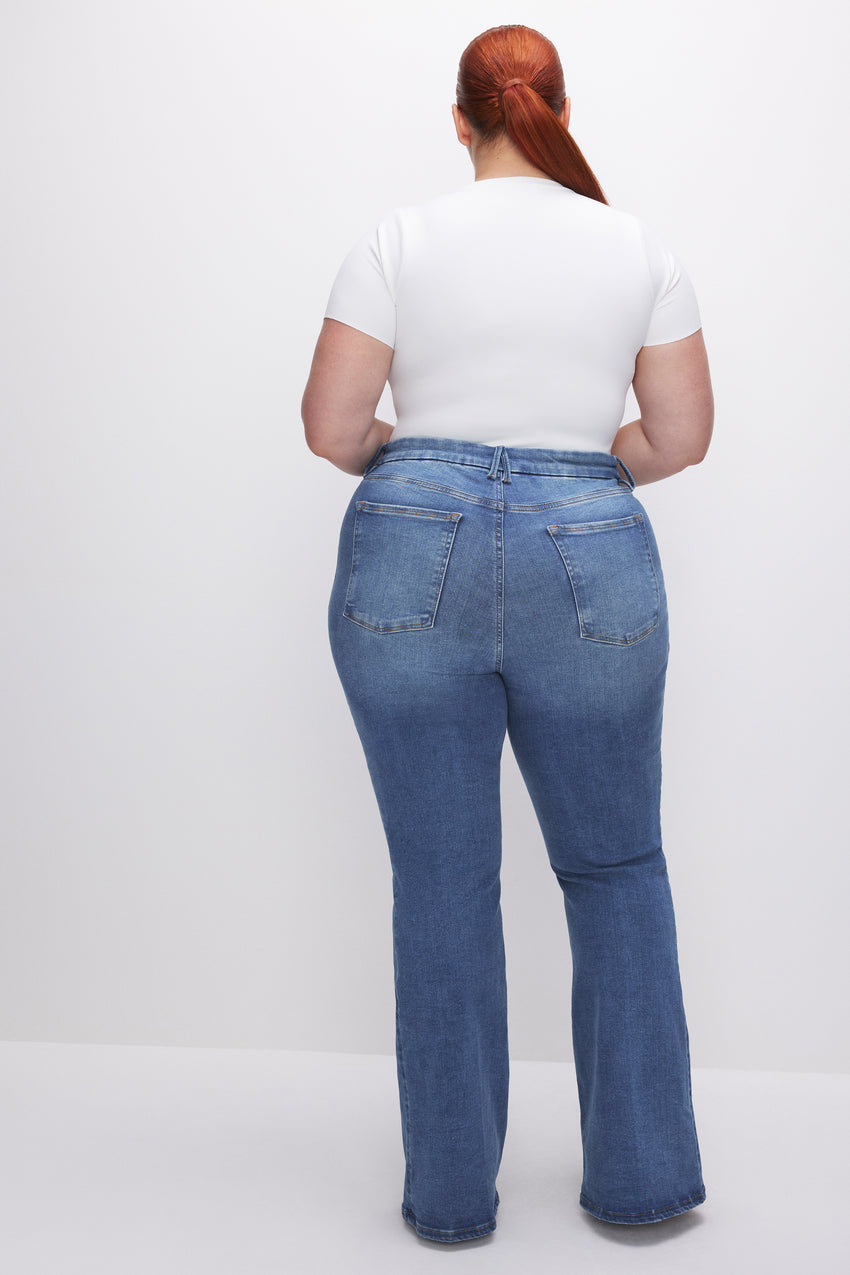 POWER STRETCH PULL-ON FLARE JEANS | INDIGO490 View 10 - model: Size 16 |