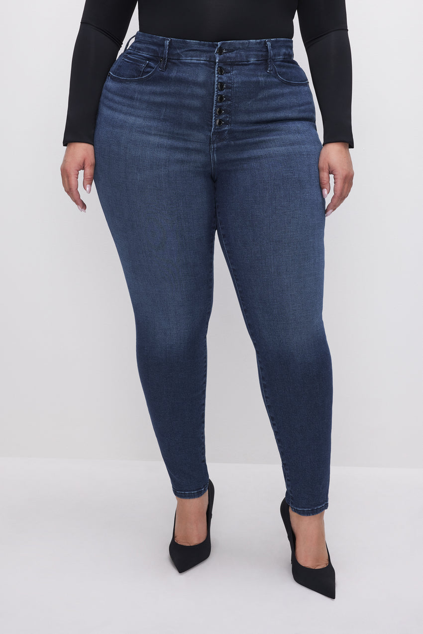 GOOD LEGS SKINNY JEANS | BLUE830 View 1 - model: Size 16 |