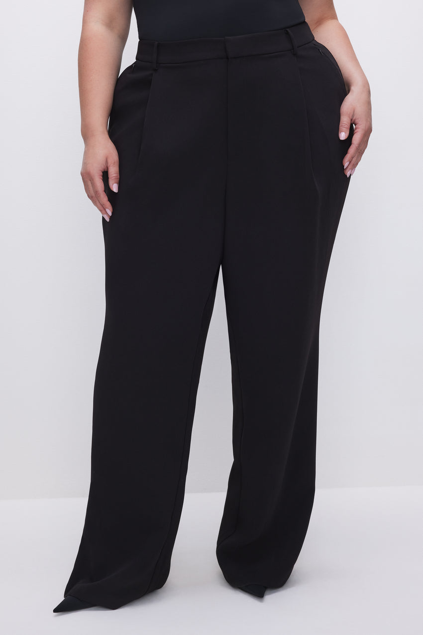 LUXE SUITING COLUMN TROUSERS | BLACK001 View 9 - model: Size 16 |
