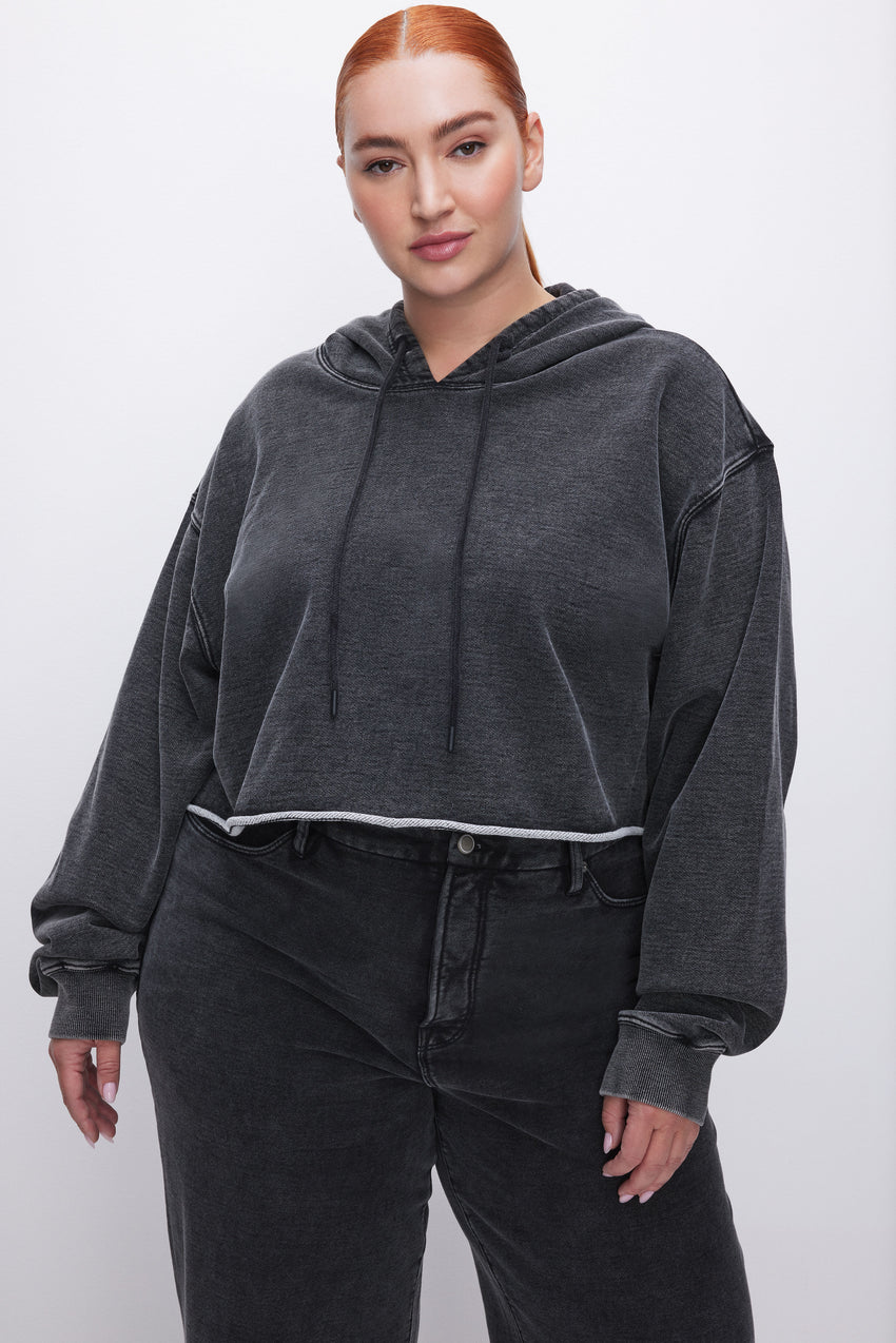 JEANIUS CROPPED HOODIE | BLACK322 View 7 - model: Size 16 |