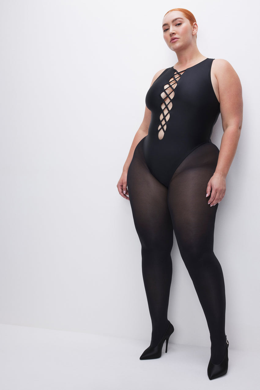 LACE UP ONE-PIECE SWIMSUIT | BLACK001 View 7 - model: Size 16 |