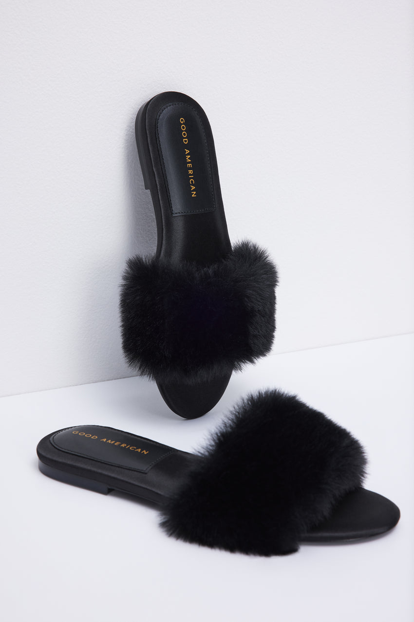 FURRY SLIDE SANDAL | BLACK001 View 1 - model: Size 0 |