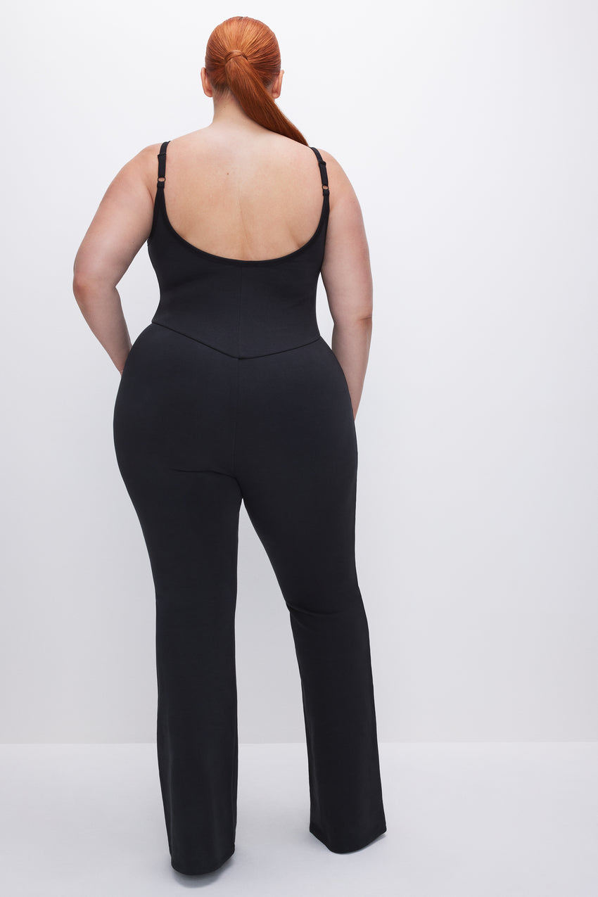 COMPRESSION TERRY SCOOP JUMPSUIT | BLACK001 View 10 - model: Size 16 |