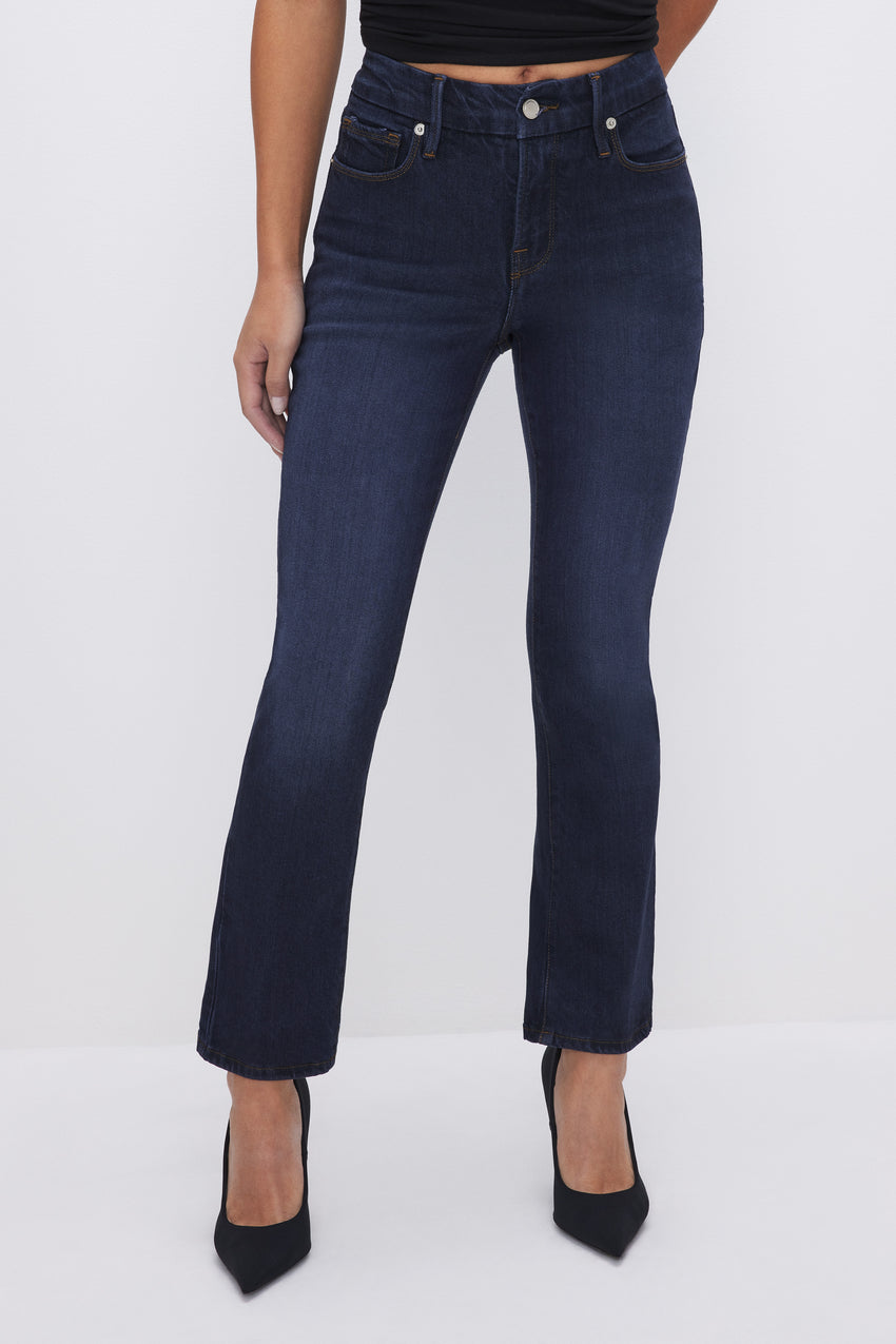 SOFT-TECH GOOD PETITE STRAIGHT JEANS | INDIGO537 View 2 - model: Size 0 |