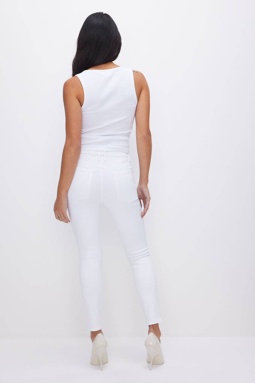 GOOD PETITE SKINNY JEANS | WHITE001 View 4 - model: Size 0 |