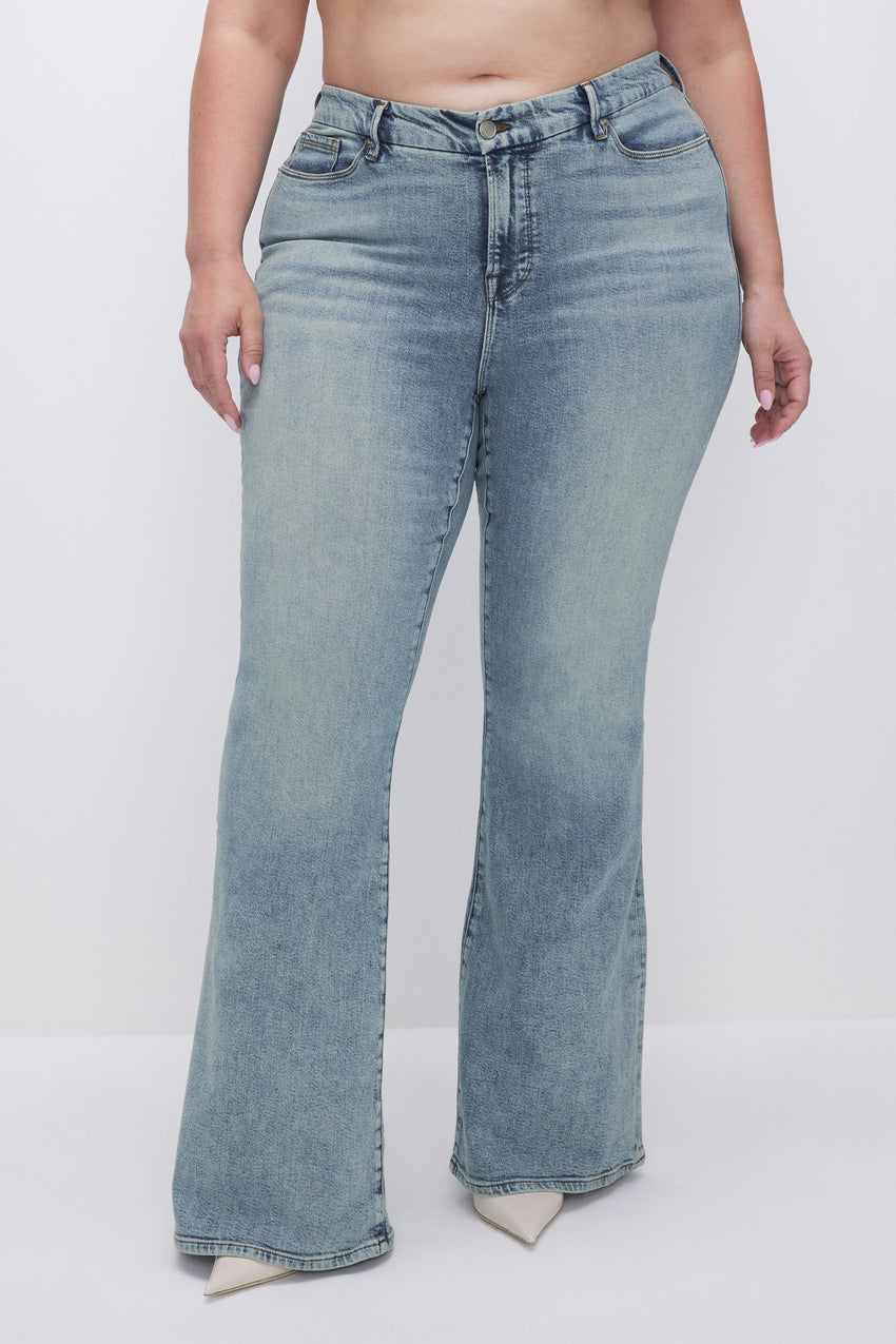 LOW RISE FLARE JEANS | BLUE690 - GOOD AMERICAN