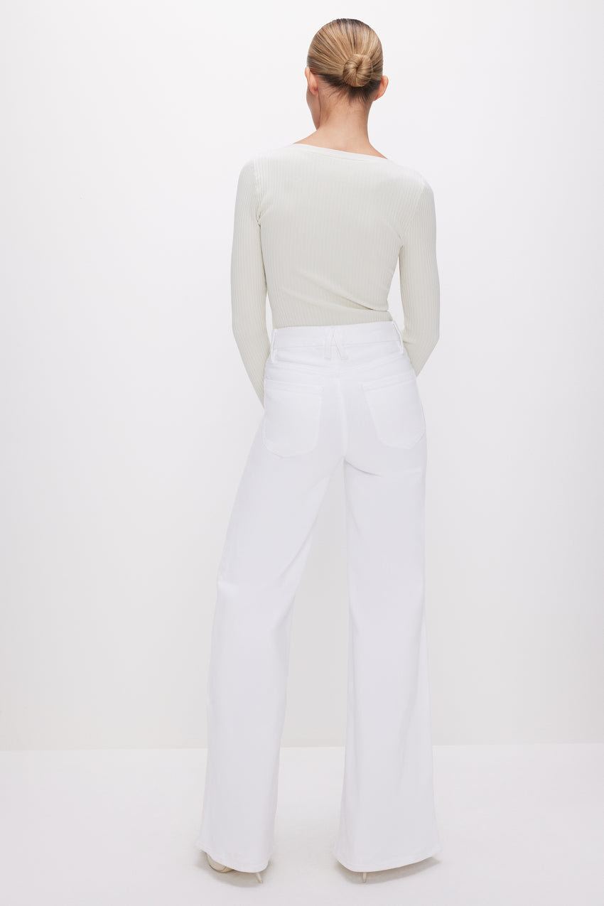 GOOD WAIST PALAZZO JEANS | WHITE001 View 3 - model: Size 0 |