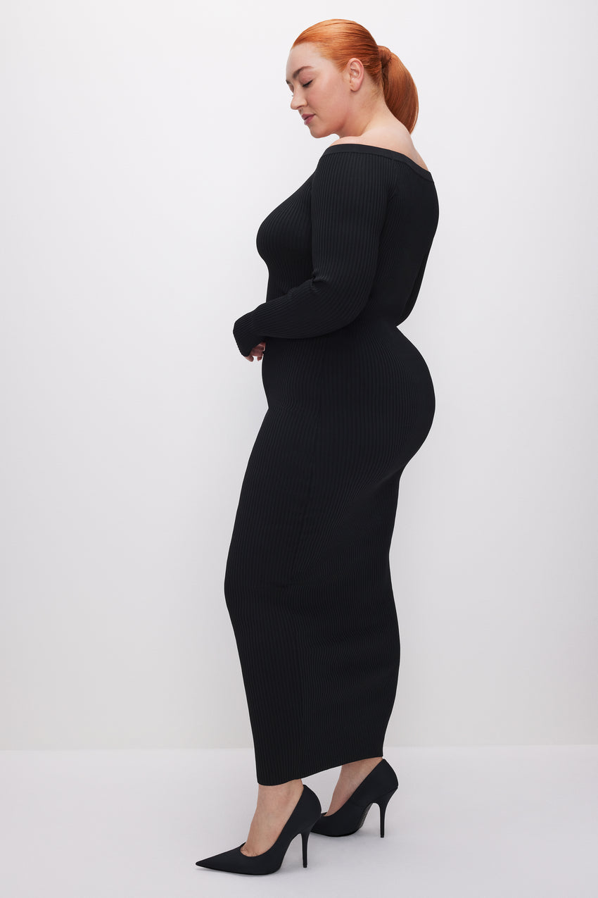 STRETCH RIB MAXI DRESS | BLACK001 View 2 - model: Size 16 |