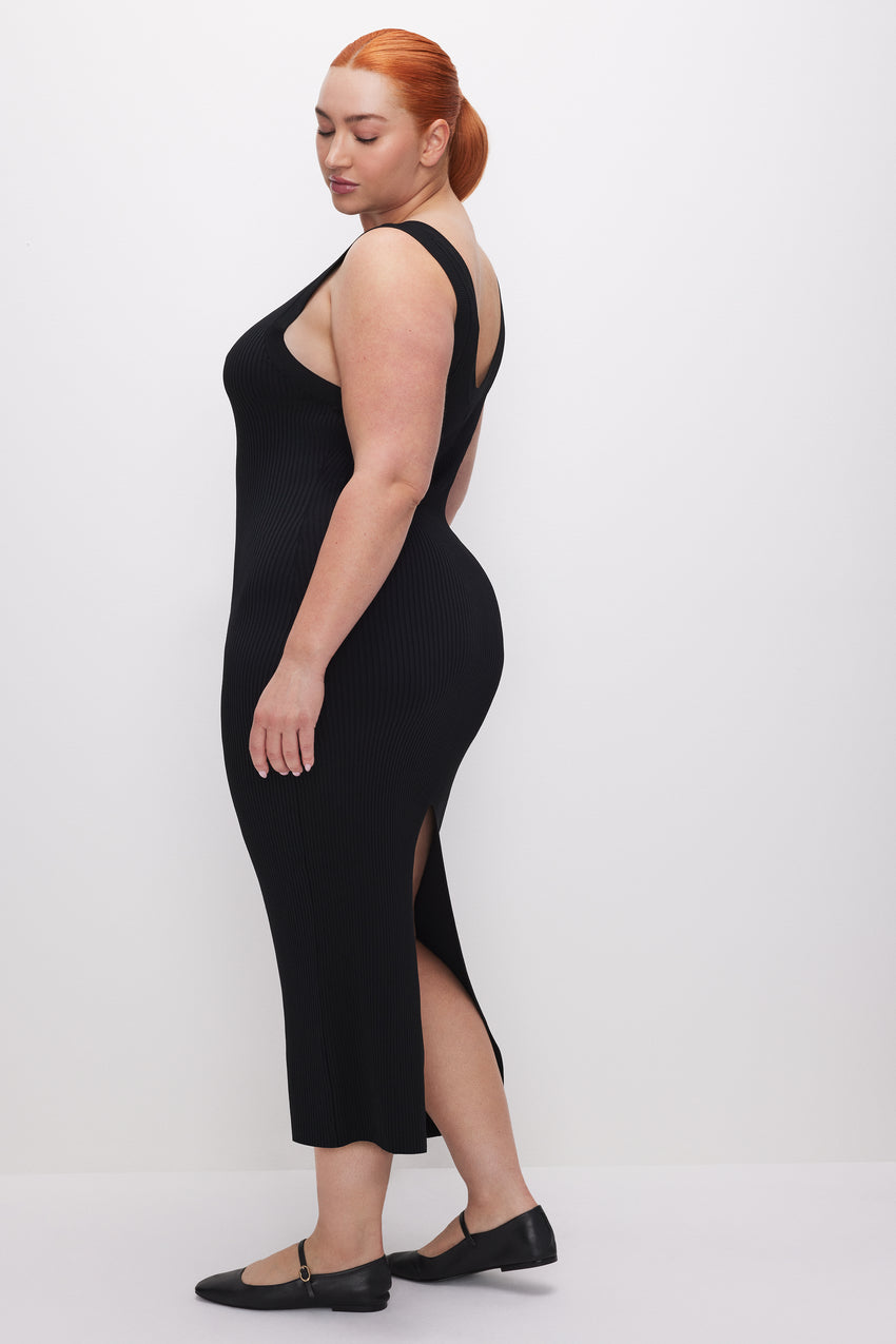 STRETCH RIB SCOOP BACK MIDI DRESS | BLACK001 View 6 - model: Size 16 |